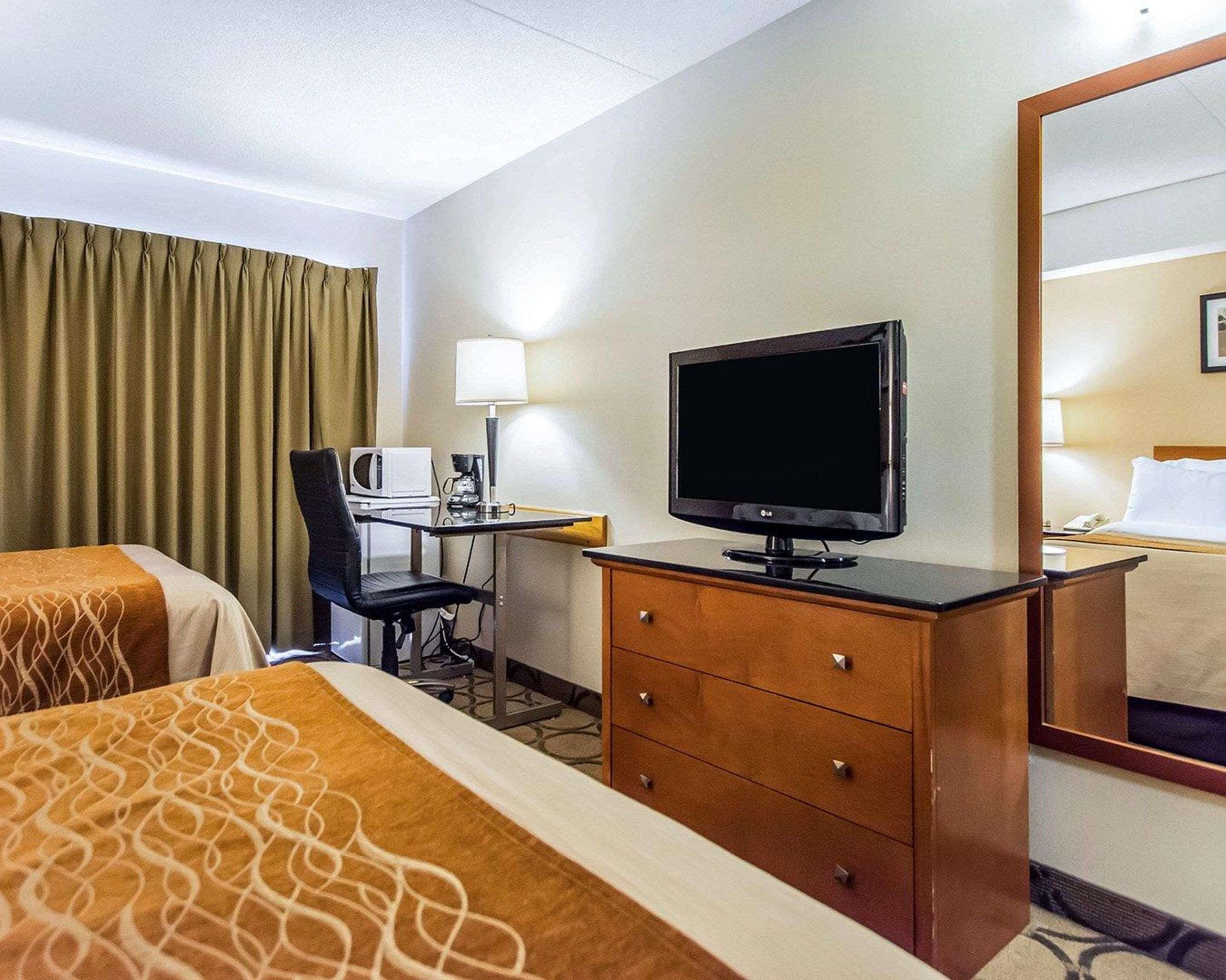Comfort Inn East Sudbury Buitenkant foto