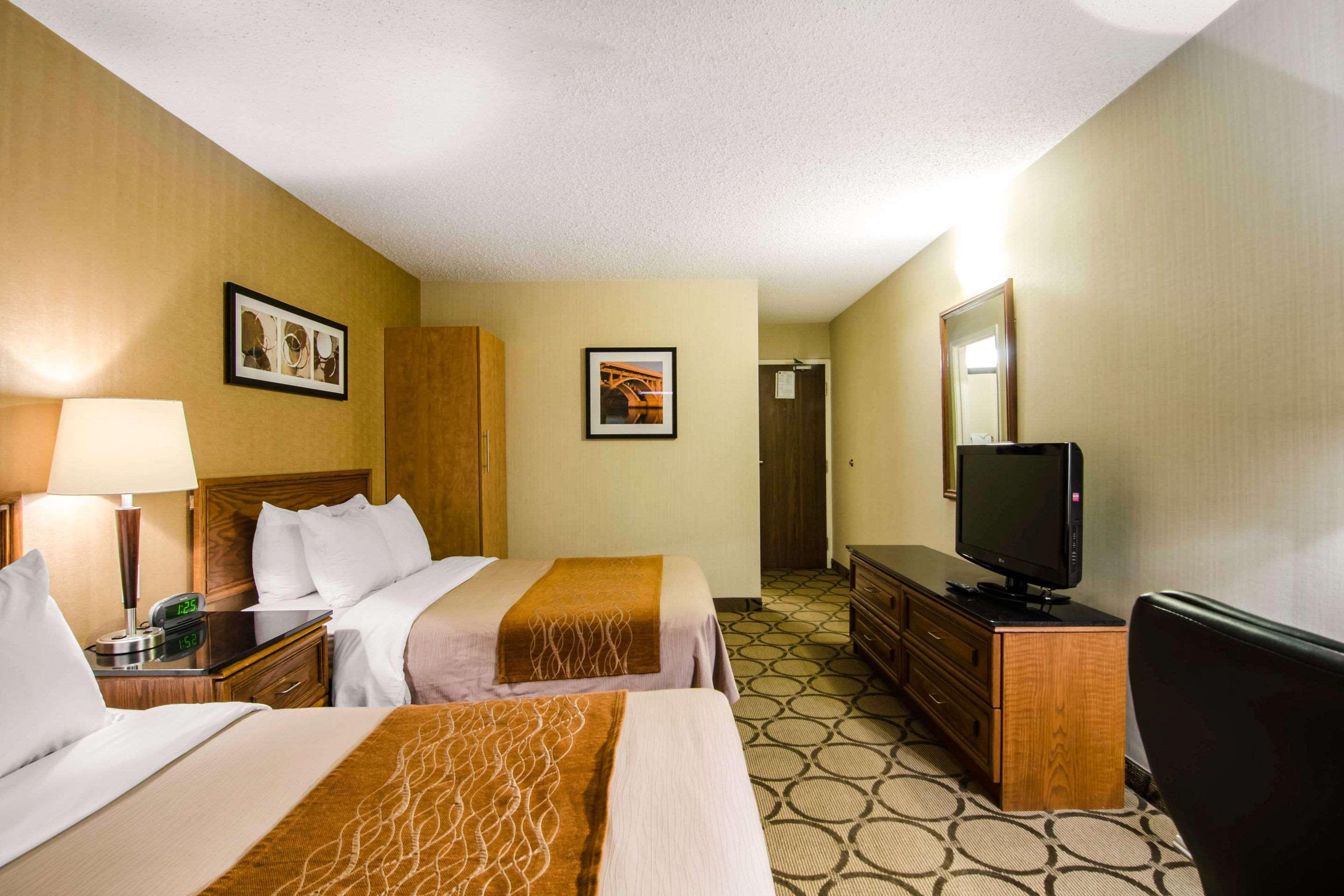 Comfort Inn East Sudbury Buitenkant foto