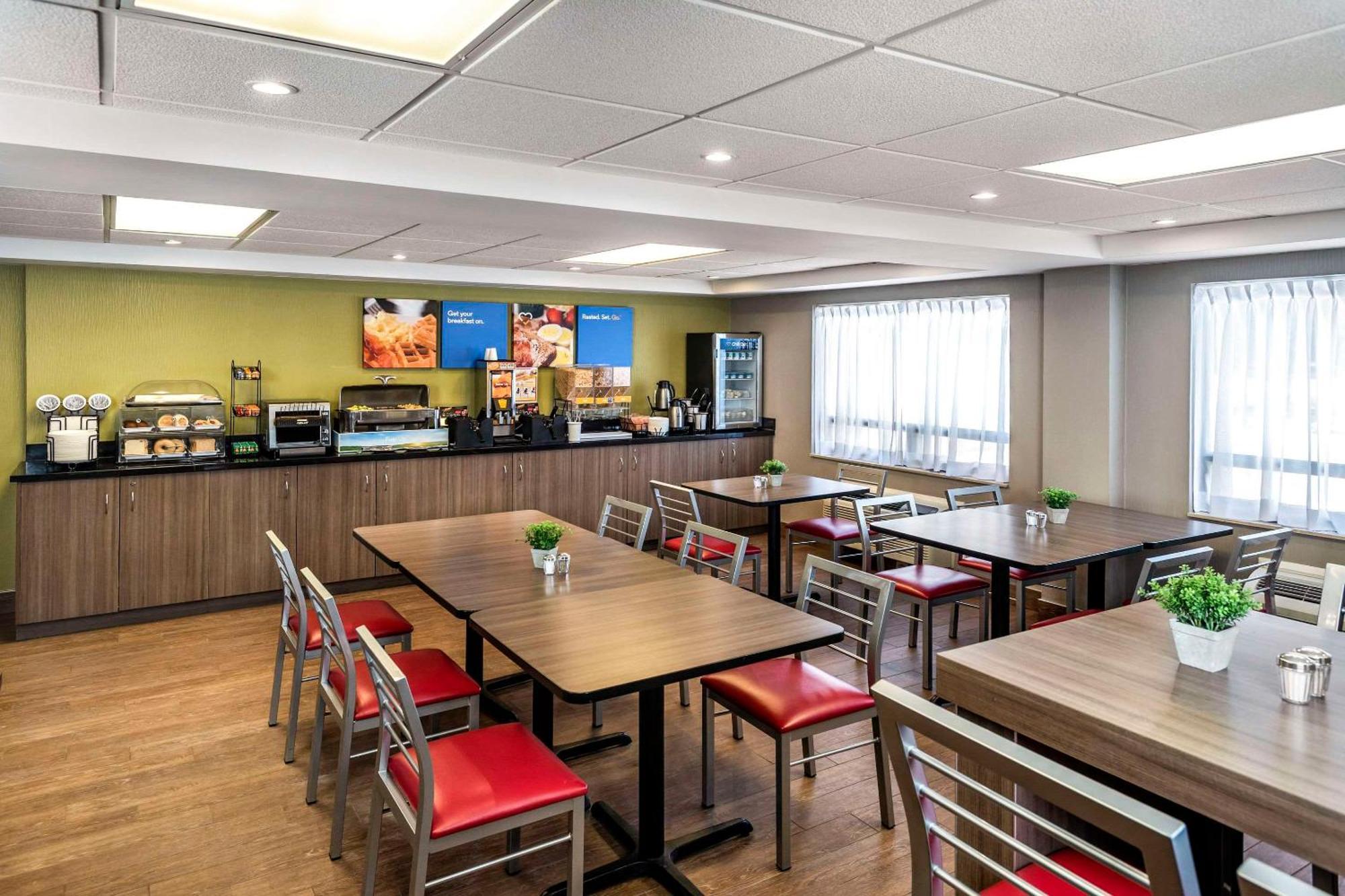 Comfort Inn East Sudbury Buitenkant foto