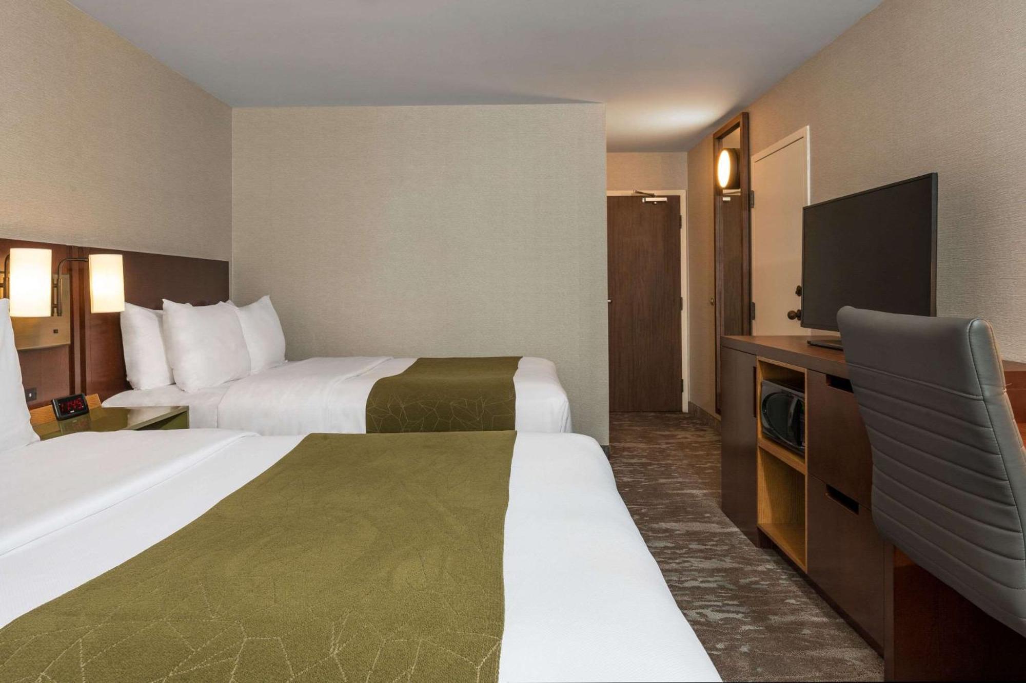 Comfort Inn East Sudbury Buitenkant foto