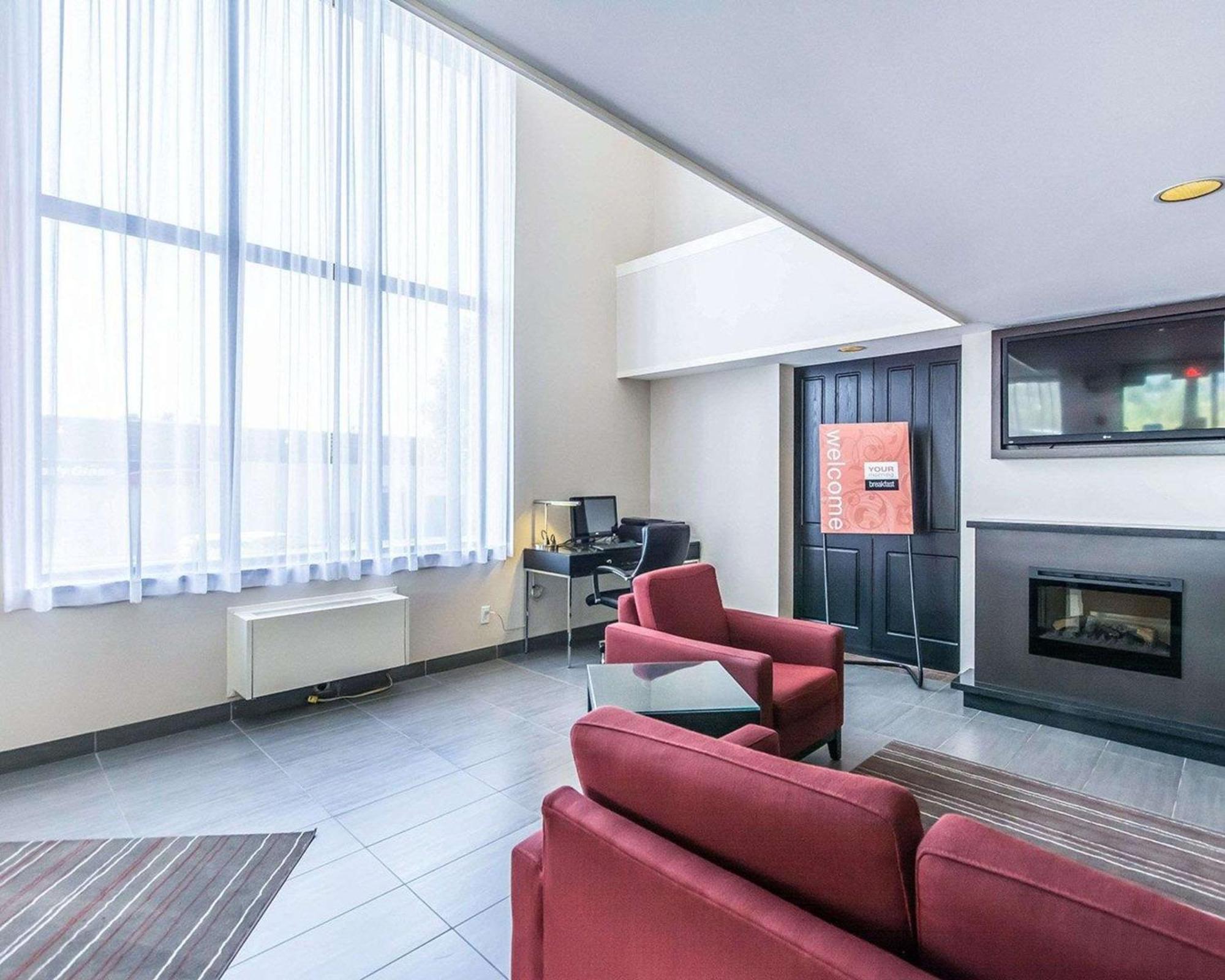 Comfort Inn East Sudbury Buitenkant foto